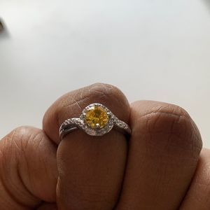 ❌Yellow Gemstone Ring NWOT